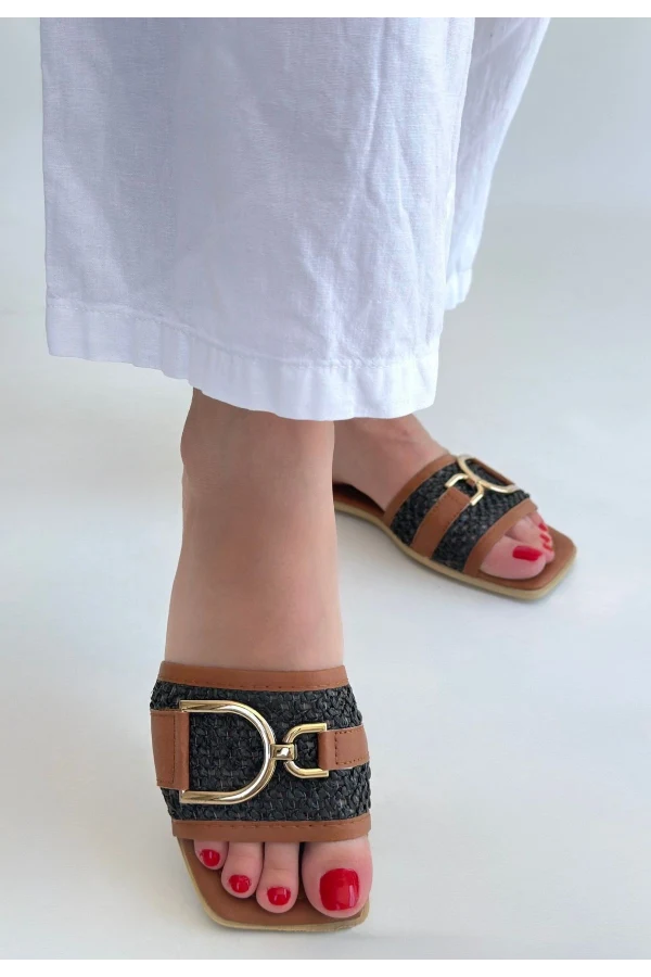 Pıer Siyah Cilt Terlik