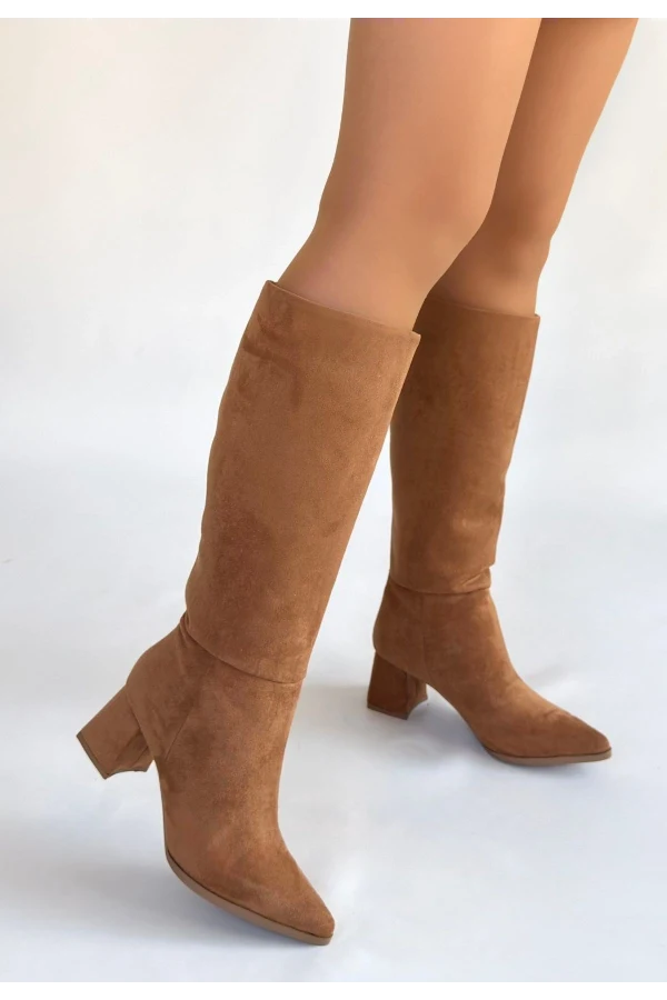 Roksa Taba Süet Topuklu Çizme