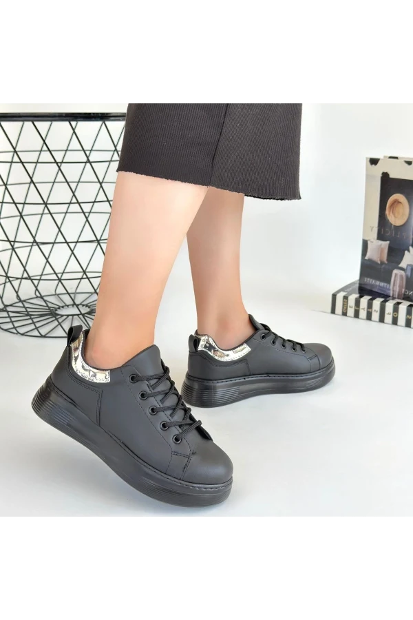 Sofio Siyah Cilt Bağcıklı Spor Ayakkabı