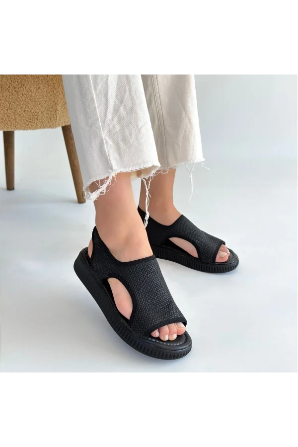 Wayi Siyah Hasır Cilt Sandalet