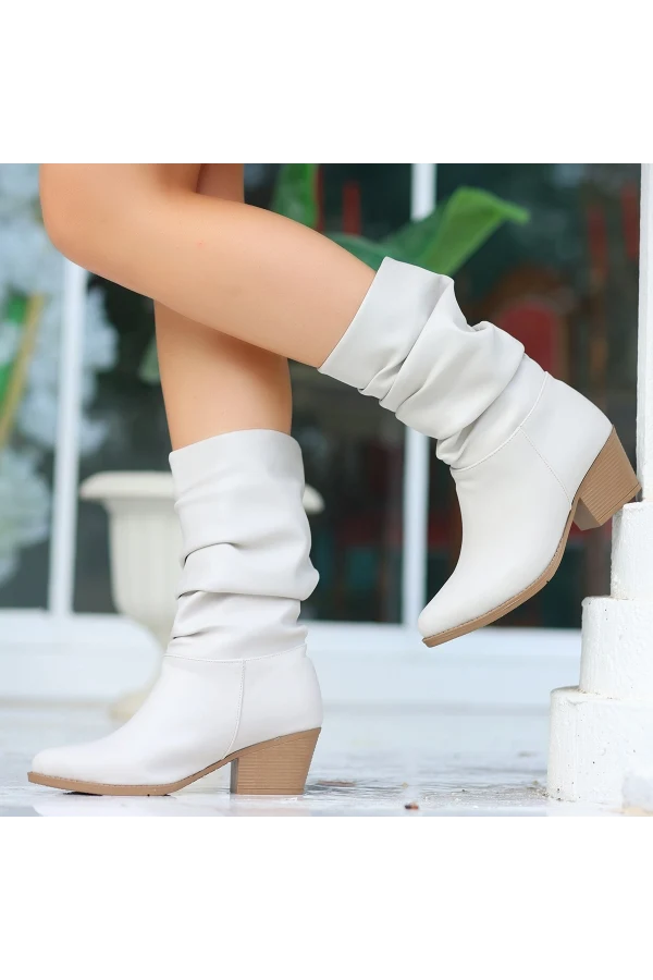 Yior Bej Cilt Topuklu Bot