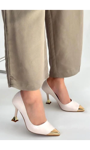 Artem Bej Rugan Topuklu Ayakkabı