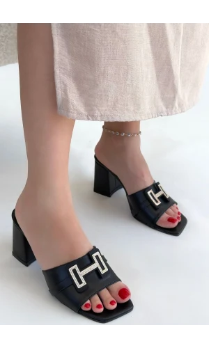 Erew Siyah Cilt Topuklu Terlik