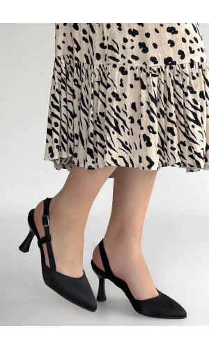 Minde Siyah Saten Topuklu Ayakkabı