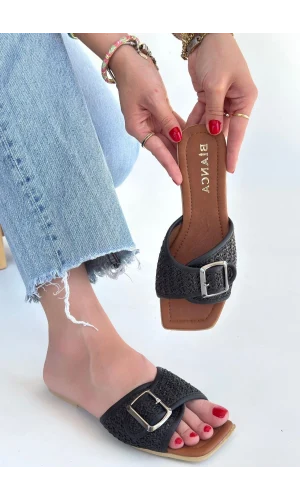 Revin Siyah Cilt Terlik