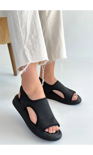 Wayi Siyah Hasır Cilt Sandalet