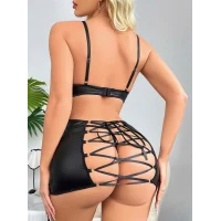 Siyah Ön ve Arka Dekolteli Fantezi Parlak Deri Elbise