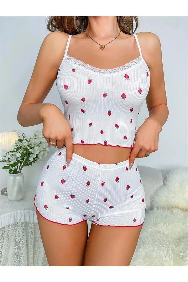 Arias Closet Beyaz Üstüne Çilek Desenli Askılı Şortlu Pijama Takımı