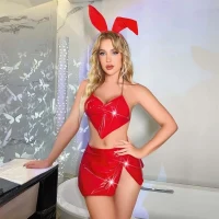 Arias Closet Kırmızı Dekolteli Mini Fantezi Parlak Deri Kostüm