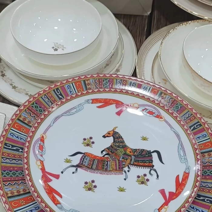 BAWARIA 6 Kişilik 28 Parça At Desenli Yemek Takımı