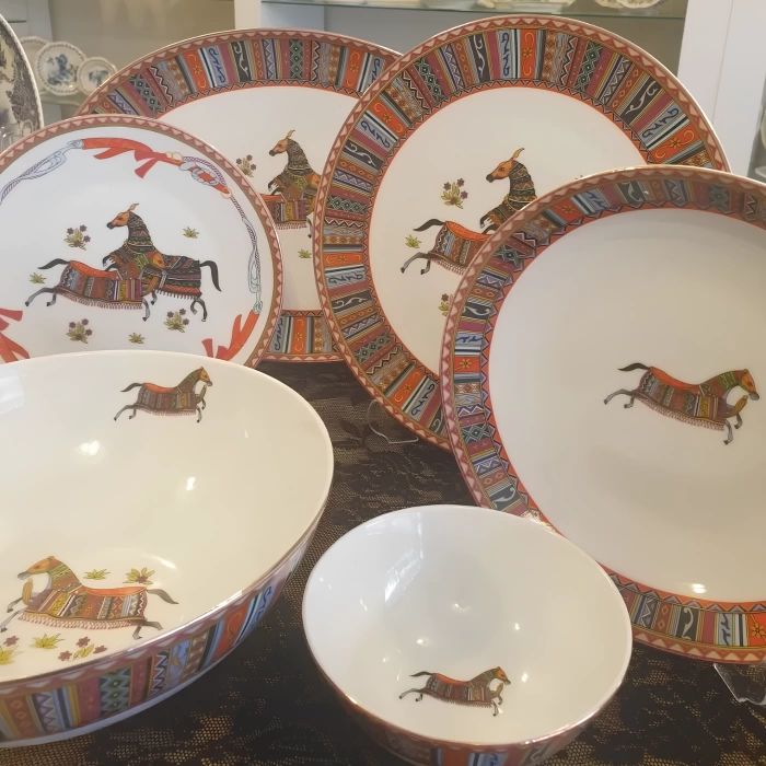 BAWARIA 6 Kişilik 28 Parça At Desenli Yemek Takımı