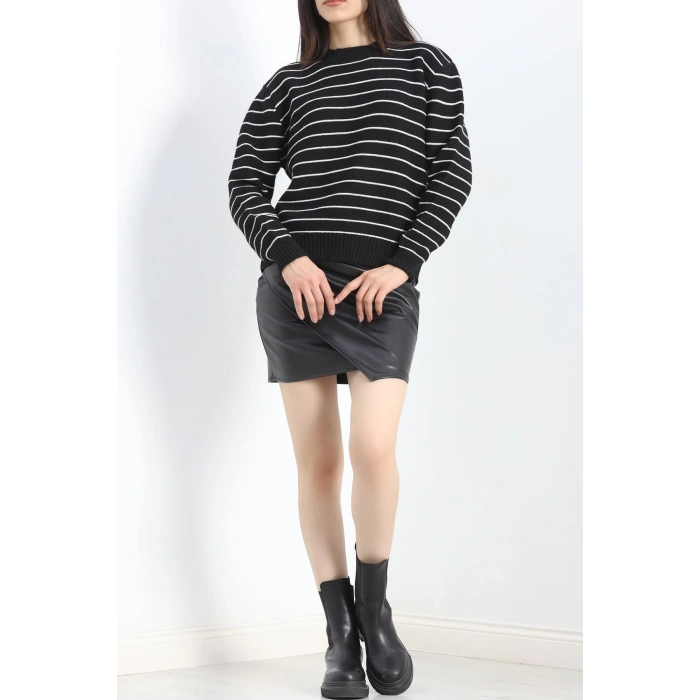 Bisiklet Yaka Çizgili Triko Siyahkemik - 429.1577.