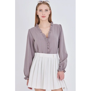 Kadın Vizon Yakası Ve Önü Fırfır Detaylı Kolları Lastikli Uzun Kollu Bluz ARM-25K001030