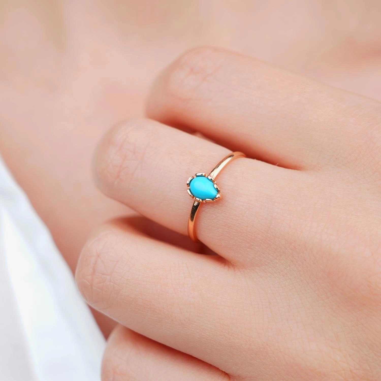 14 Ayar Mini Mavi Taşlı Minimal İnce Altın Yüzük