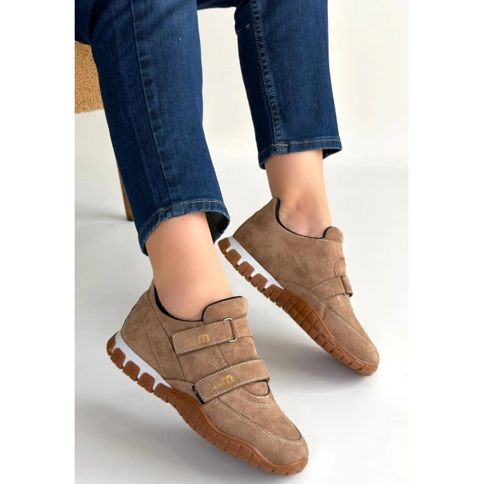 Tunga Bej Süet Cırt Cırtlı Spor Ayakkabı