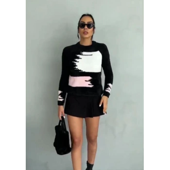 Bıyıklı triko kazak siyah