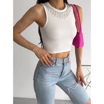 fitilli kaşkorse yakası zincirli atlet beyaz