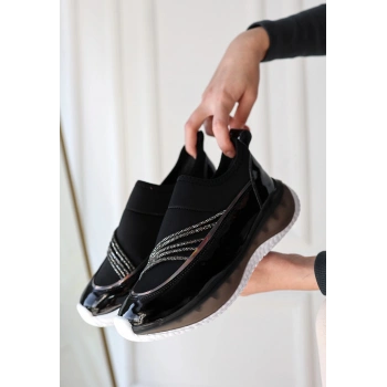 Keita Siyah Rugan Streç Detaylı Spor Ayakkabı