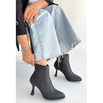 Mişha Siyah Cilt Topuklu Bot
