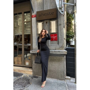 Uzun kollu uzun elbise