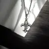 925 Ayar Gümüş Zambak Çiçeği Erkek Kolye Silver
