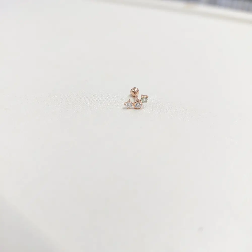925 Ayar Taşlı Minimal Tragus Piercing