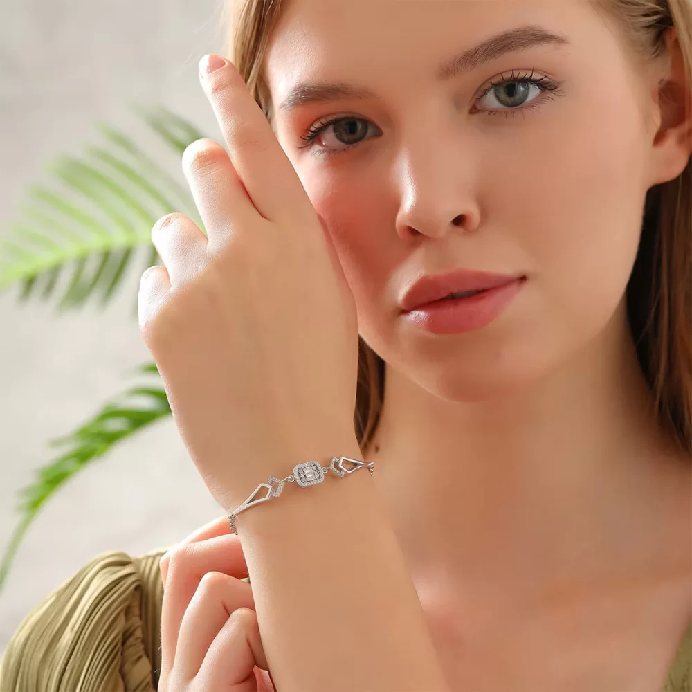 925 Ayar Gümüş Zirkon Taşı Süslemeli Baget Bileklik Silver