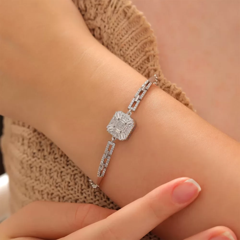 925 Ayar Gümüş Zirkon Taşlı Modern Bileklik Silver
