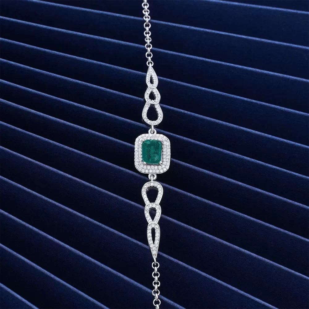 925 Ayar Zirkon Taşı Süslemeli Damla Motifli Şık Gümüş Bileklik Silver