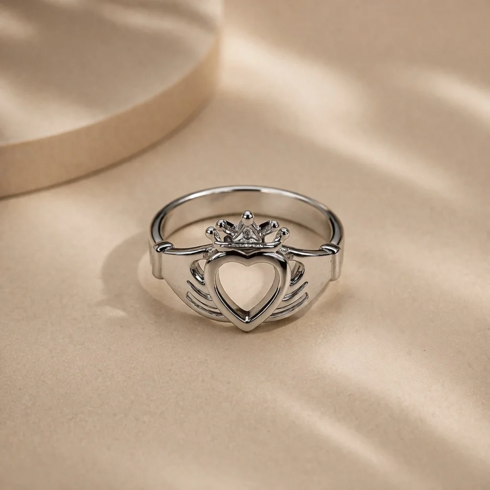 925 Ayar Gümüş Kalp ve Taç Tasarım Yüzük
