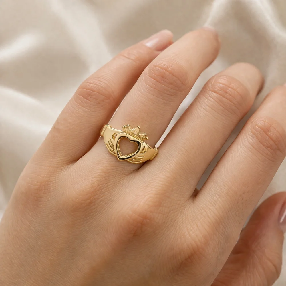 925 Ayar Gümüş Kalp ve Taç Tasarım Yüzük