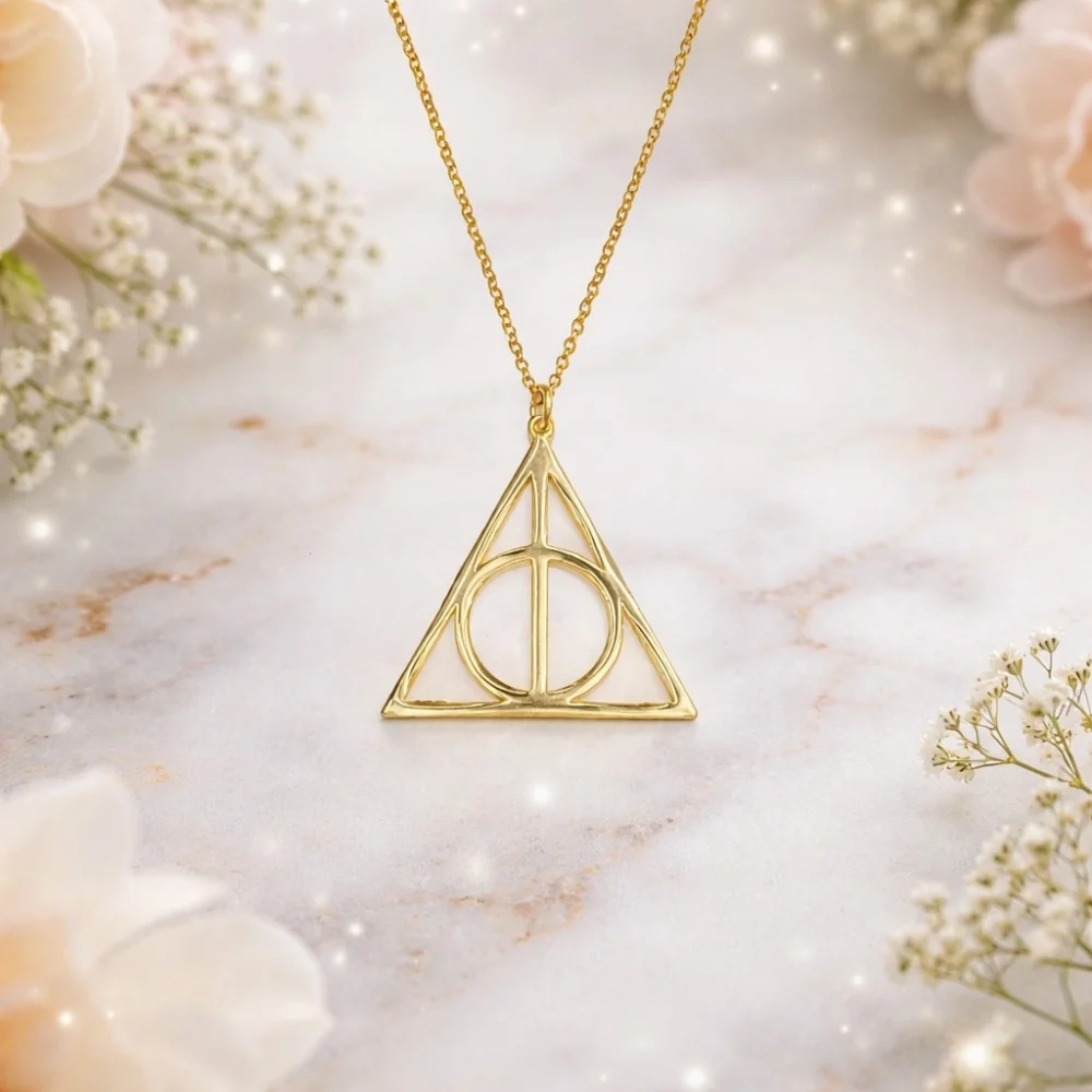 925 Ayar Gümüş Gizem Üçgeni Kolye