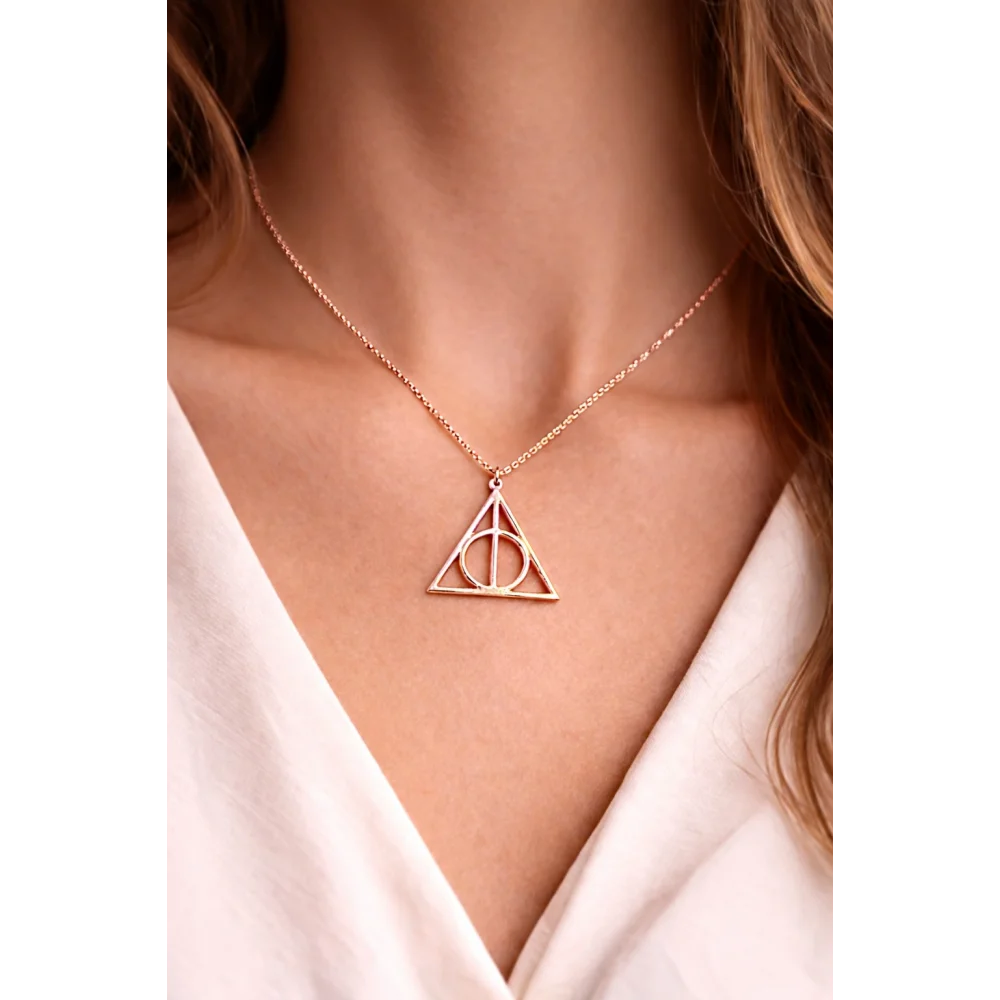 925 Ayar Gümüş Gizem Üçgeni Kolye