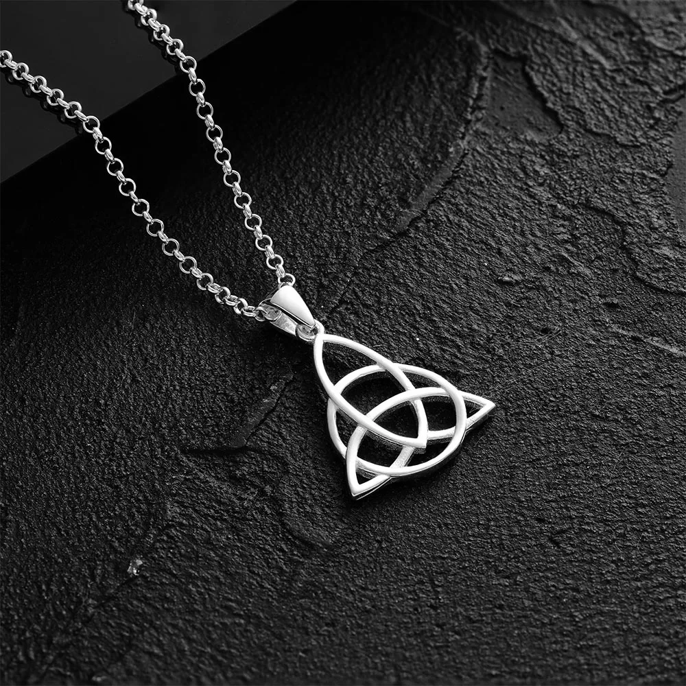 925 Ayar Gümüş Triquetra Geometrik Desenli Erkek Kolye