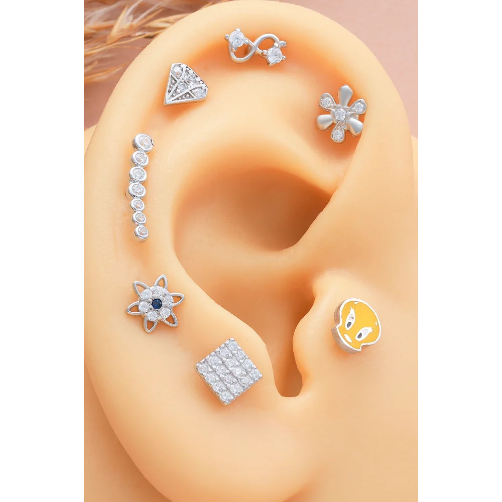 925 Ayar Elmas Modeli Minimal Tragus Piercing