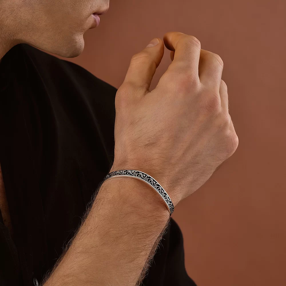 Gümüş 925 Ayar Motifli Kelepçe Bileklik - Silver
