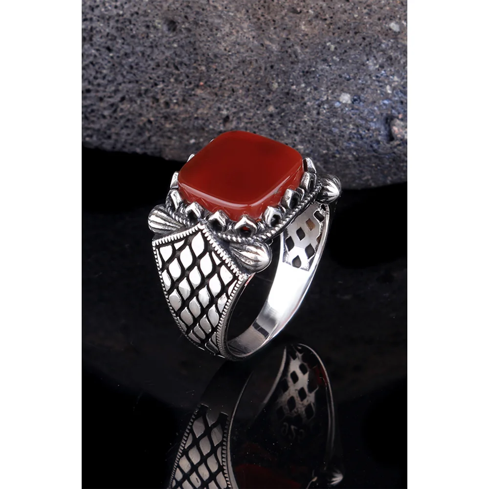 925 Ayar Gümüş Bordo Akik Taşlı Model Yüzük