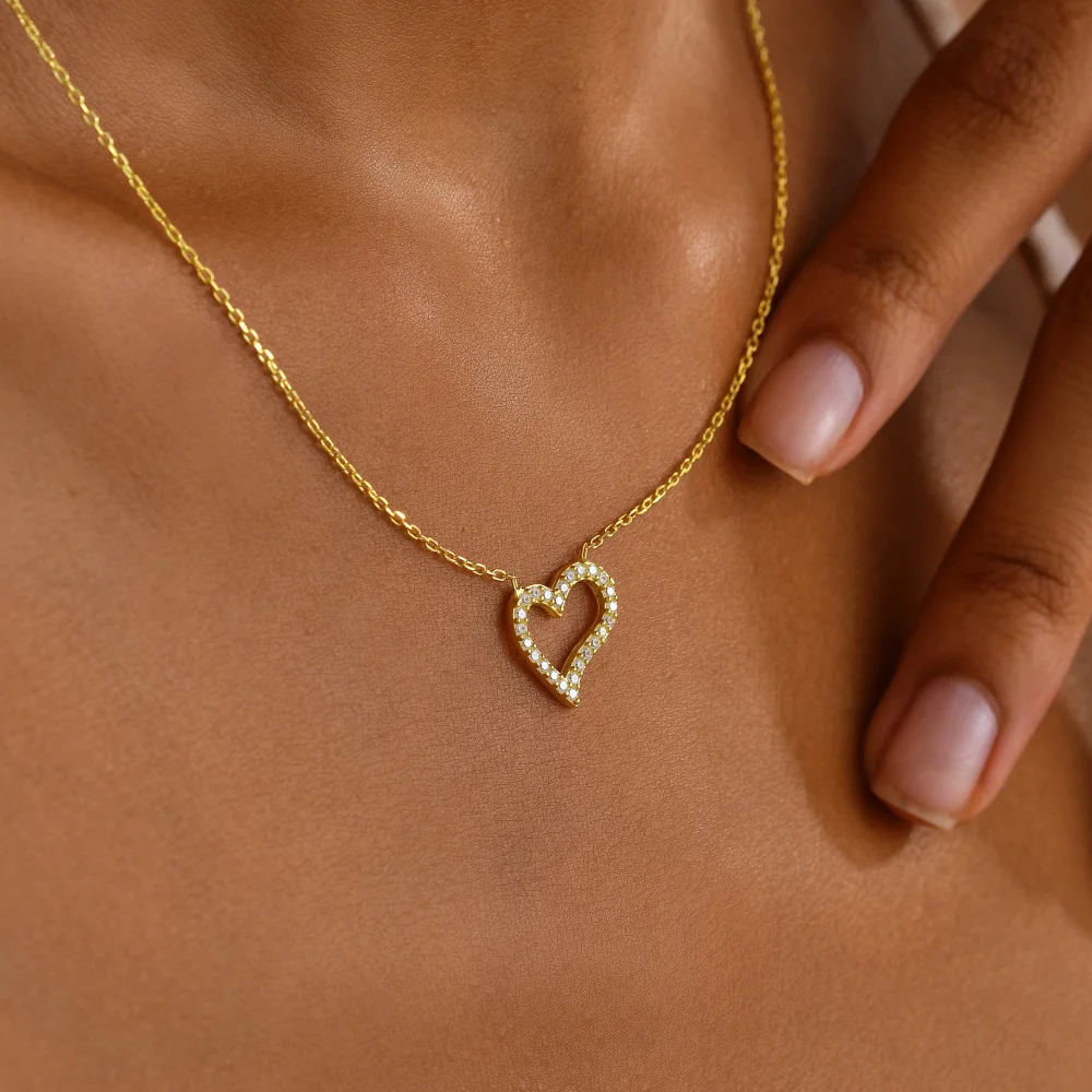 925 Ayar Gümüş Aşkın Sembolü Kalp Tasarım Kadın Kolye