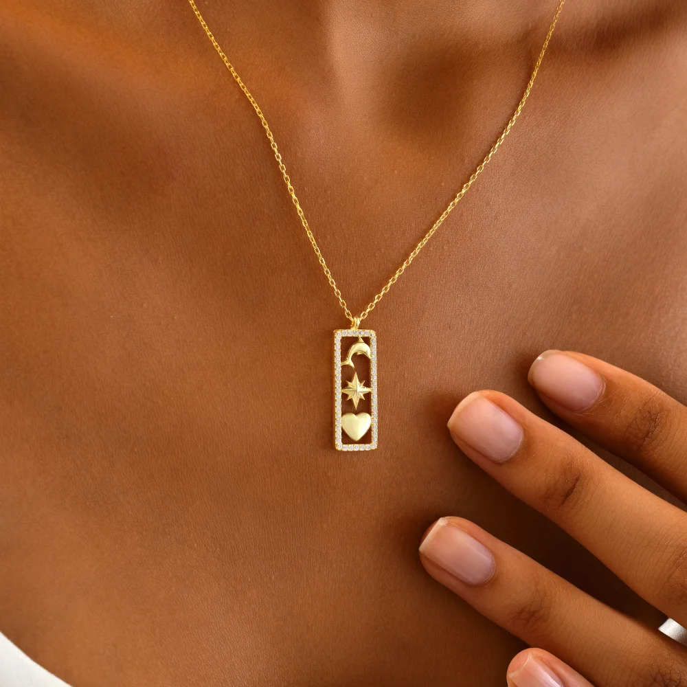 925 Ayar Gümüş Ay Yıldız ve Kalp Figürlü Kolye