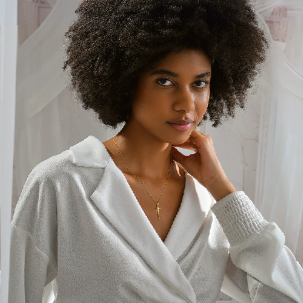 925 Ayar Gümüş Cesaret Güç ve Adalet Sembolü Kılıç Tasarımlı Kolye