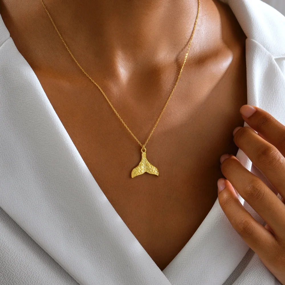 925 Ayar Gümüş Dengeli Yaşam Sembolü Balina Kuyruğu Kolye