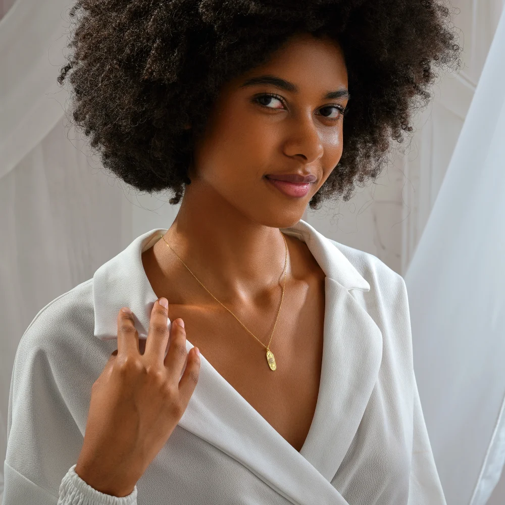 925 Ayar Gümüş Gökyüzü Temalı Yıldızlı Madalyon Kolye