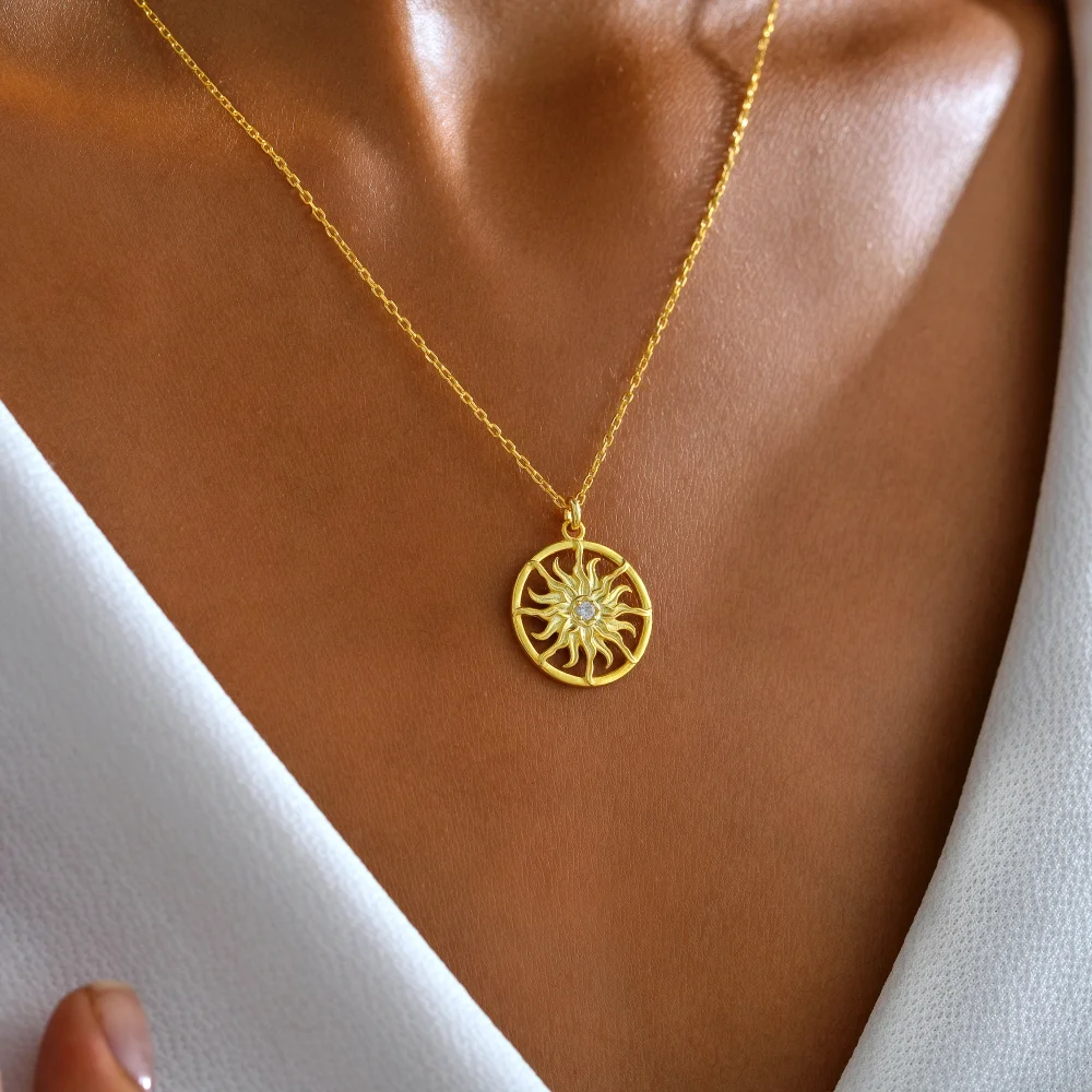 925 Ayar Gümüş Güneş Figürlü Kolye