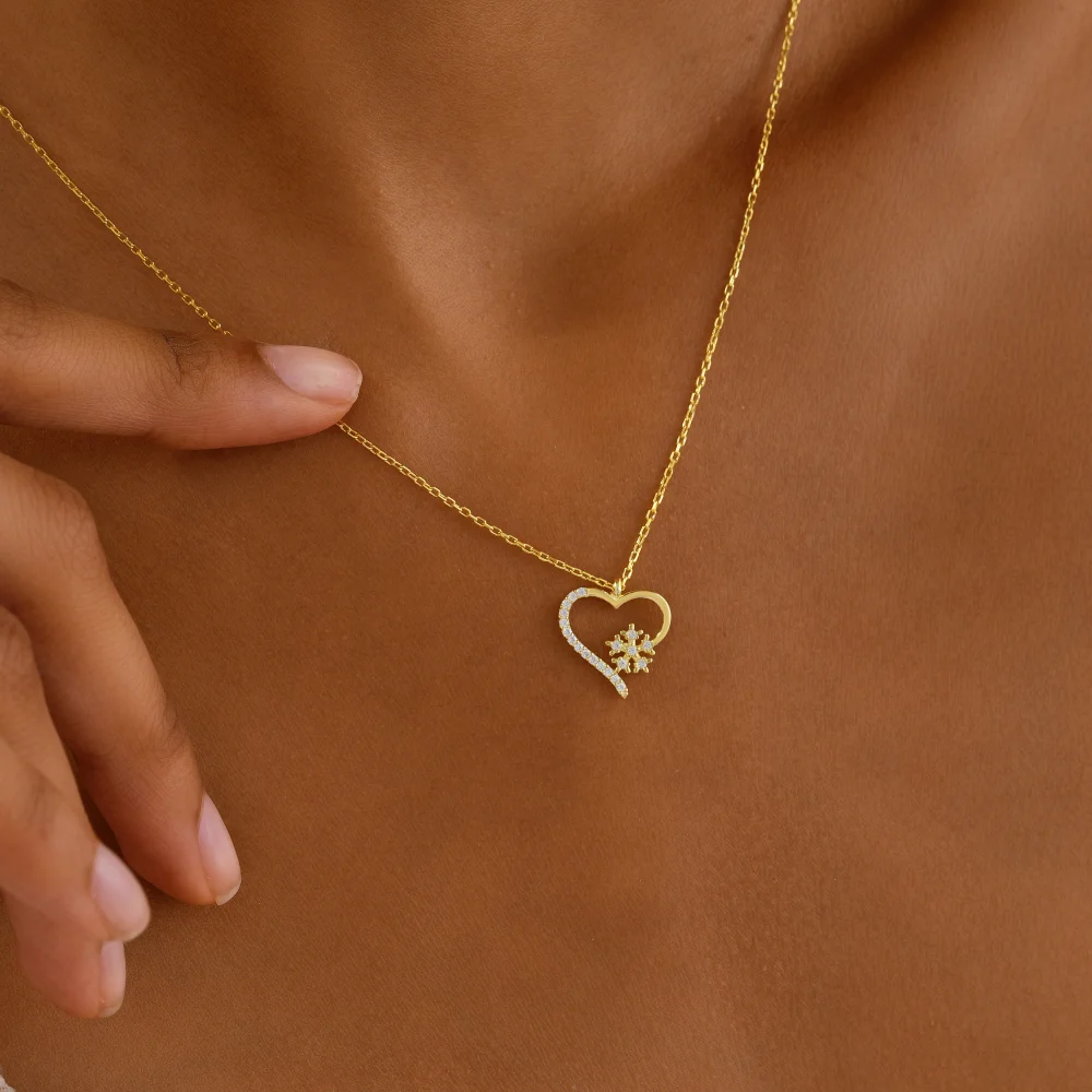 925 Ayar Gümüş Kalp ve Çiçek Figürlü Taşlı Kolye