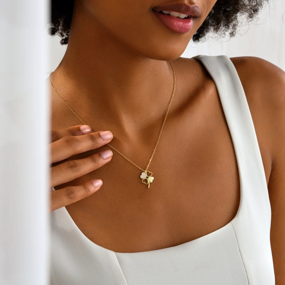 925 Ayar Gümüş Kalpli Yonca Kolye