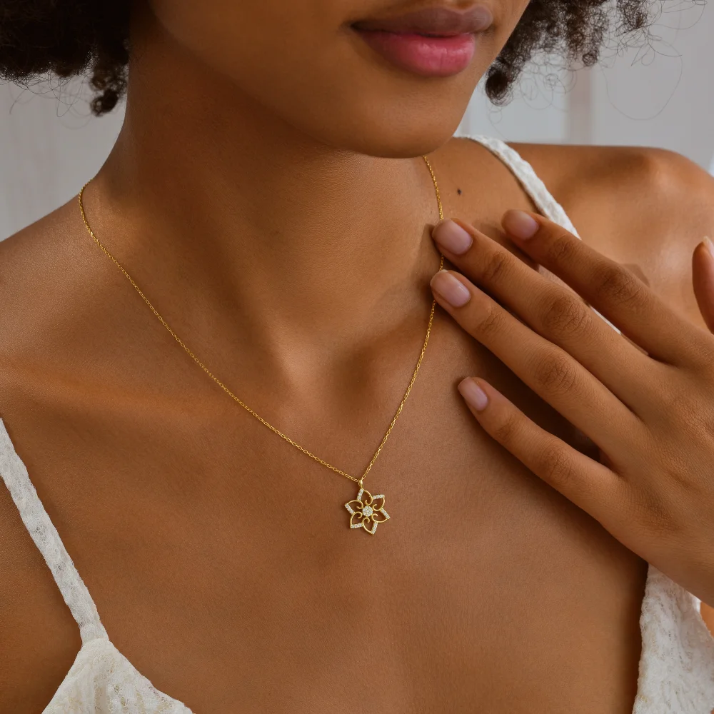 925 Ayar Gümüş Lotus Çiçeği Kolye