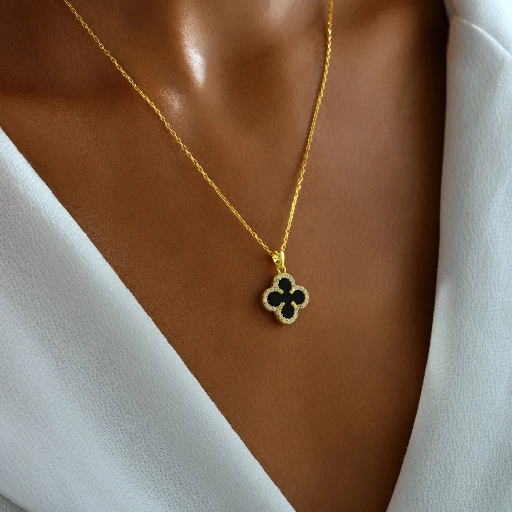 925 Ayar Gümüş Şans Sembolü Siyah Taşlı Yonca Kolye