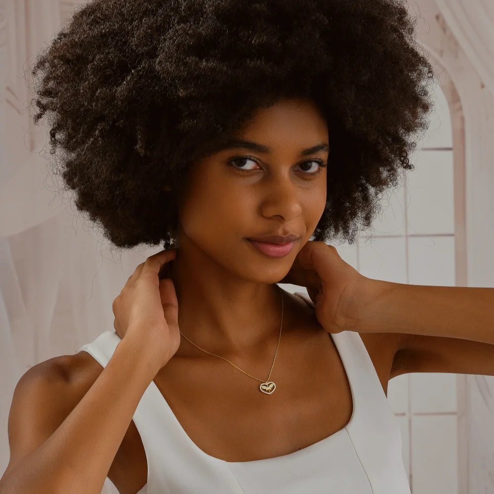 925 Ayar Gümüş Taşlı Kalp İçinde Yusufçuk Kolye