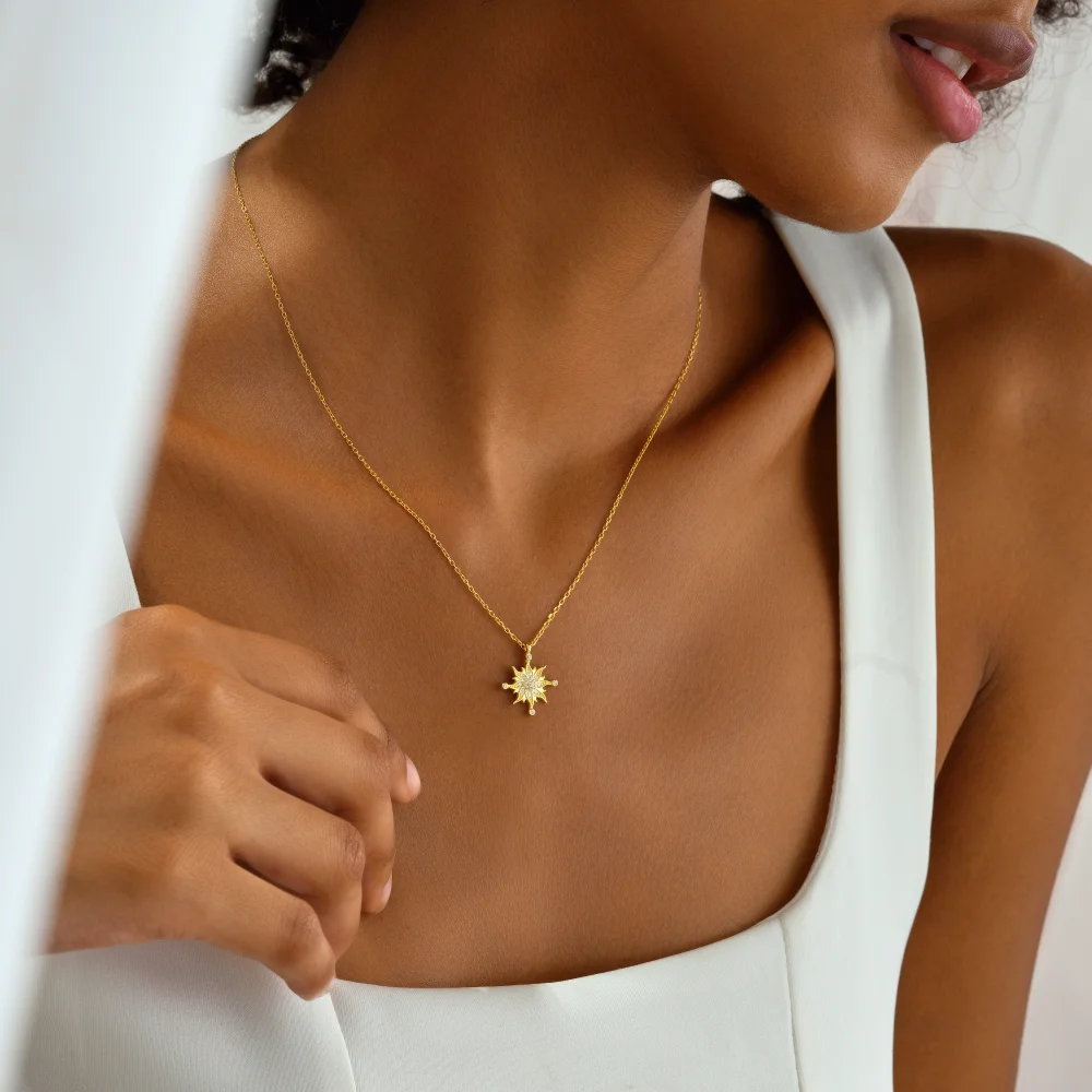 925 Ayar Gümüş Taşlı Kartanesi Kolye