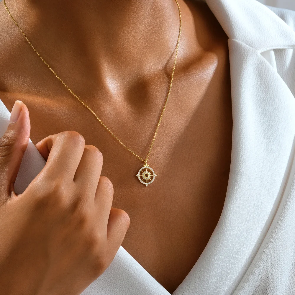 925 Ayar Gümüş Taşlı Pusula Kolye